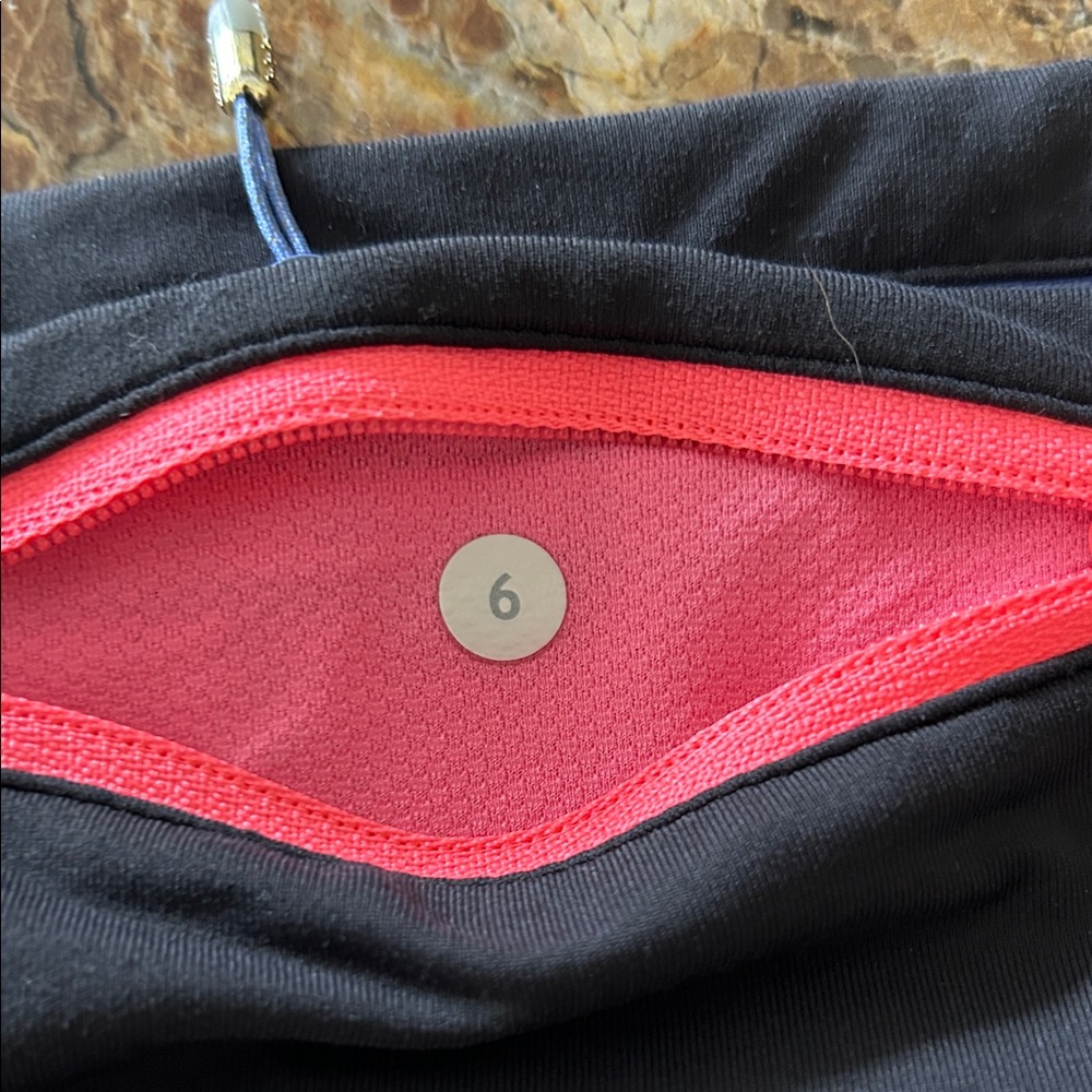 Lululemon Patterned Athletic Shorts Set - image 7